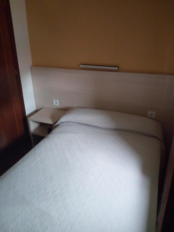 Pension La Principal Торрелавега Экстерьер фото